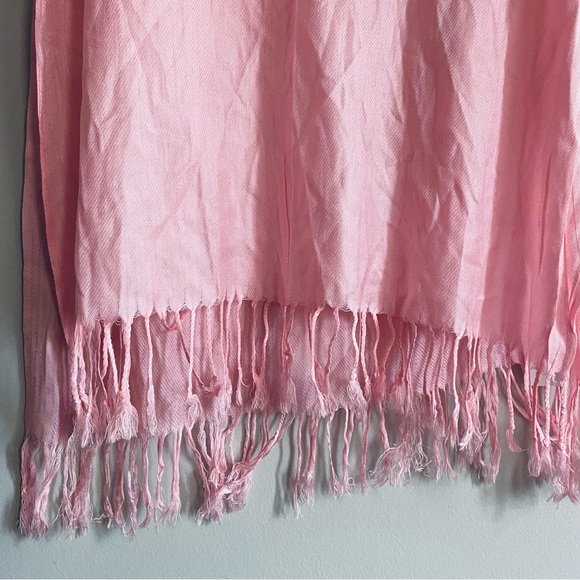 Pashmina Light Pink Scarf Shawl with Tassels 74 in long 29 in wide NWT - Picture 2 of 5